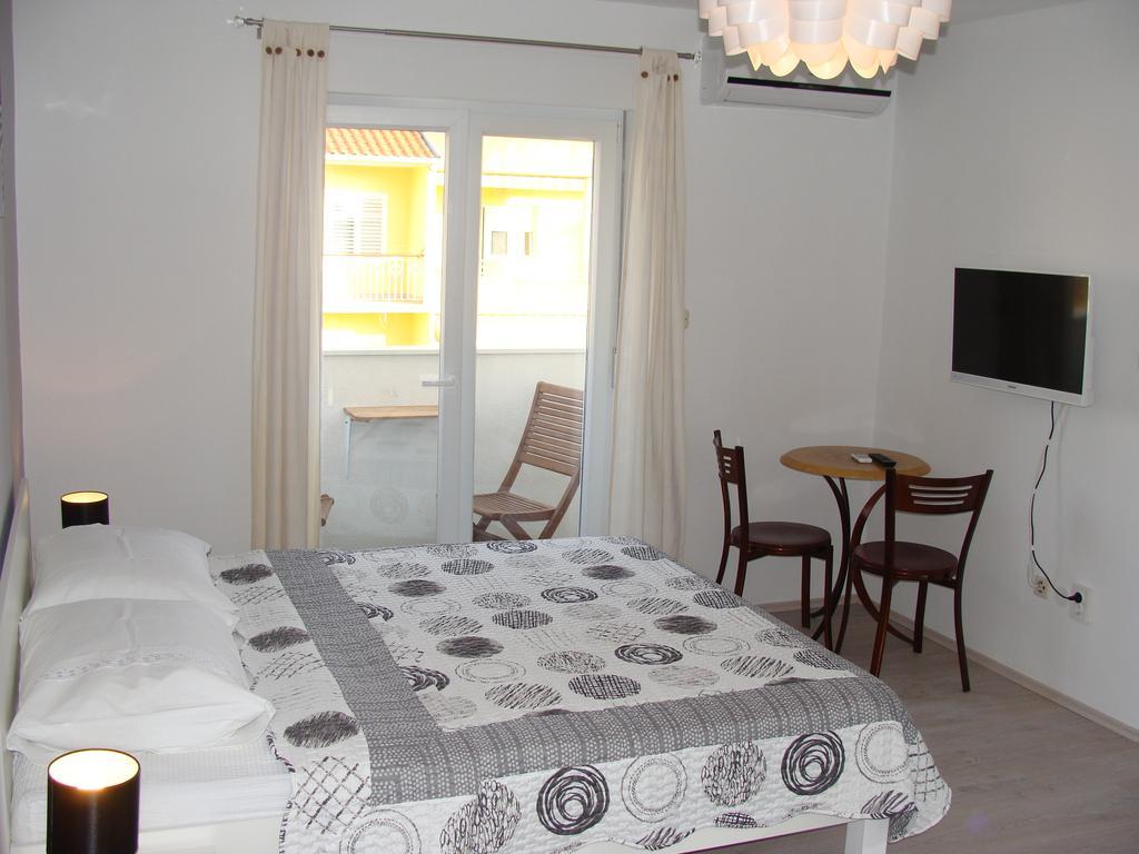 Guest House Dragic - Anex زادار الغرفة الصورة