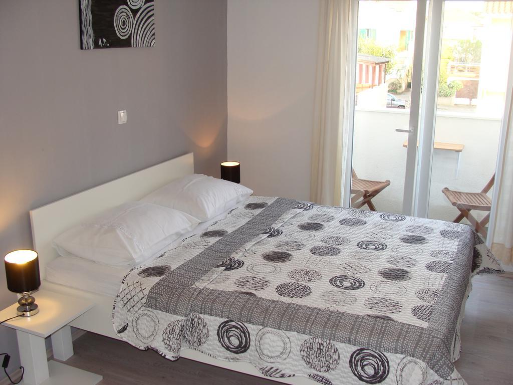 Guest House Dragic - Anex زادار الغرفة الصورة